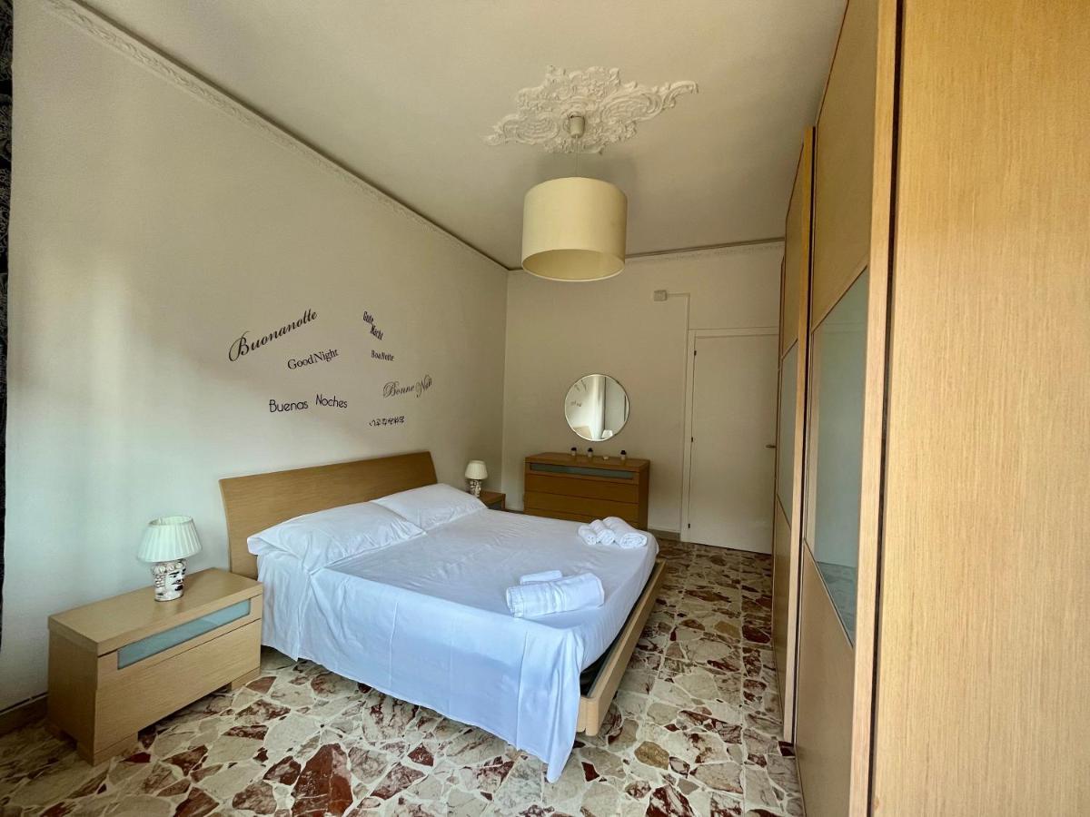 Sea View Holiday Apartment คาตาเนีย ภายนอก รูปภาพ